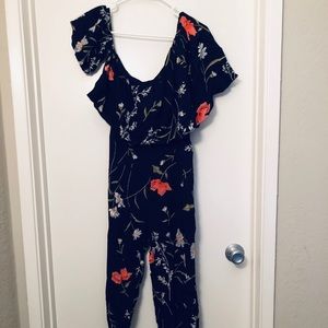 NWT! Floral Flynn Skye Off The Shoulder Jumpsuit🌸